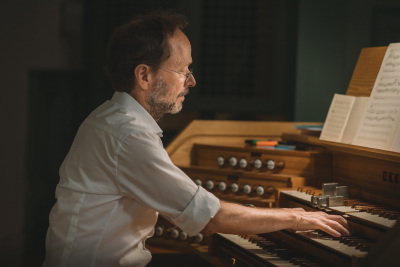 Martin Herchenröder (Orgel I)
